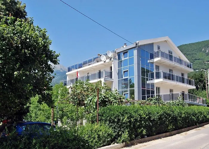 M-Club Hotel